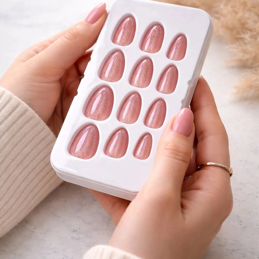 Nail - Picture 3 of 8